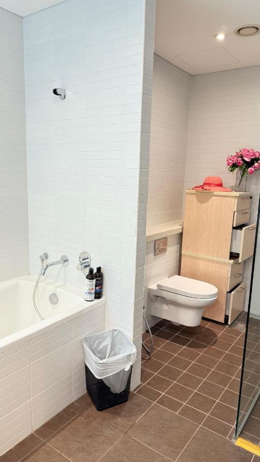 Master room in shared flat - 2