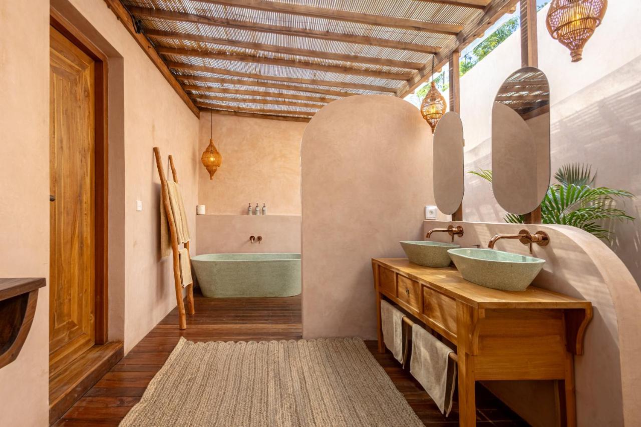 Villa Spring - Seasons - 3