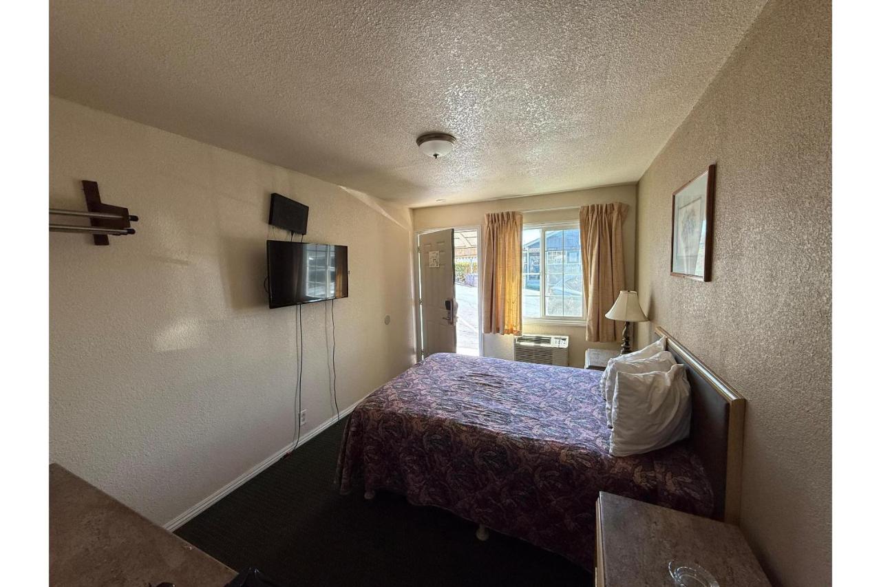 Discovery Inn — photo 23