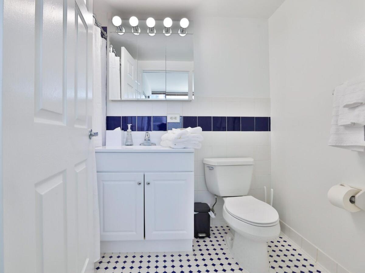 Hudson River waterfront apt w sweeping NYC views - 3