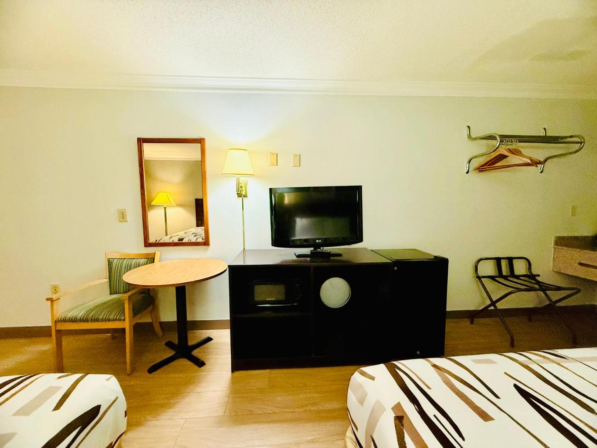 Sunset Inn — photo 17