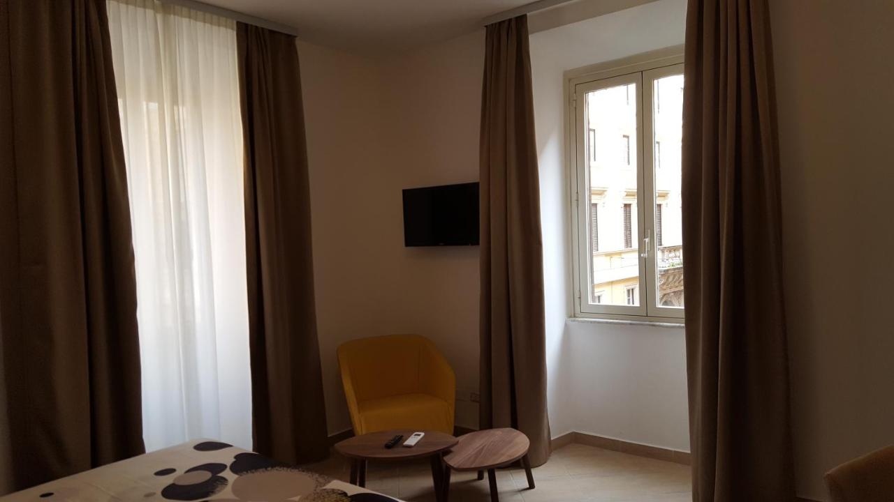 Una Finestra su Monti - 5