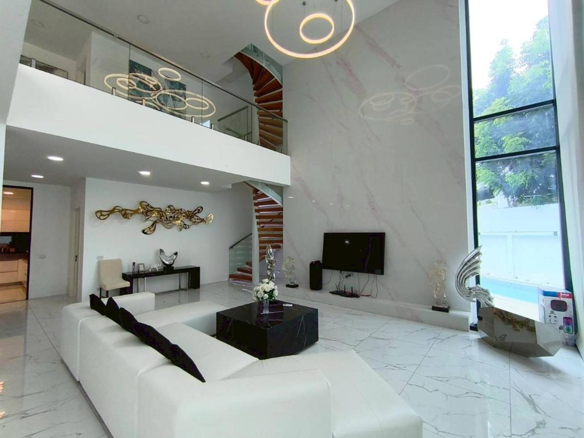 TYb06 芭提雅北歐風格六臥室別墅