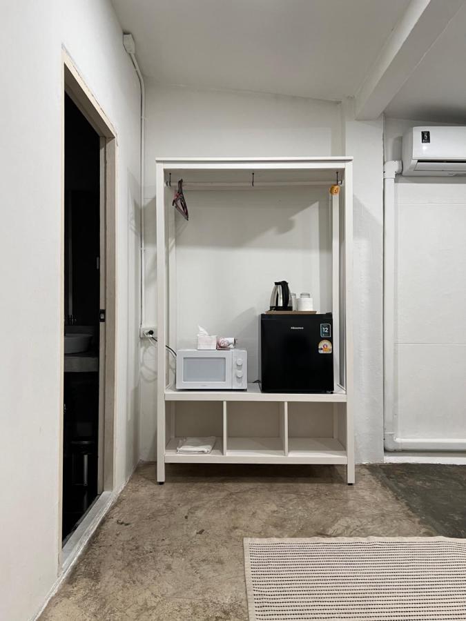 Chatel Samyan - Self check-in - 4