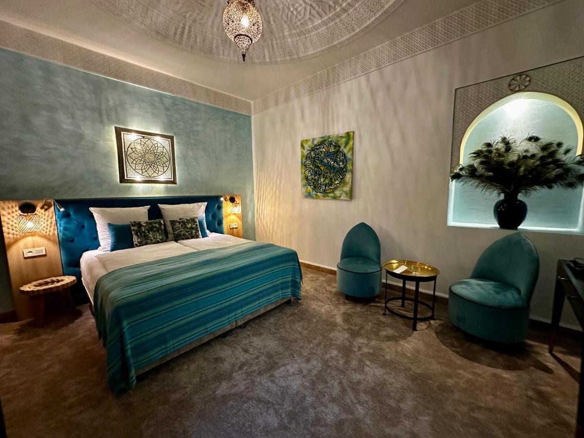 La Claire Fontaine - 2