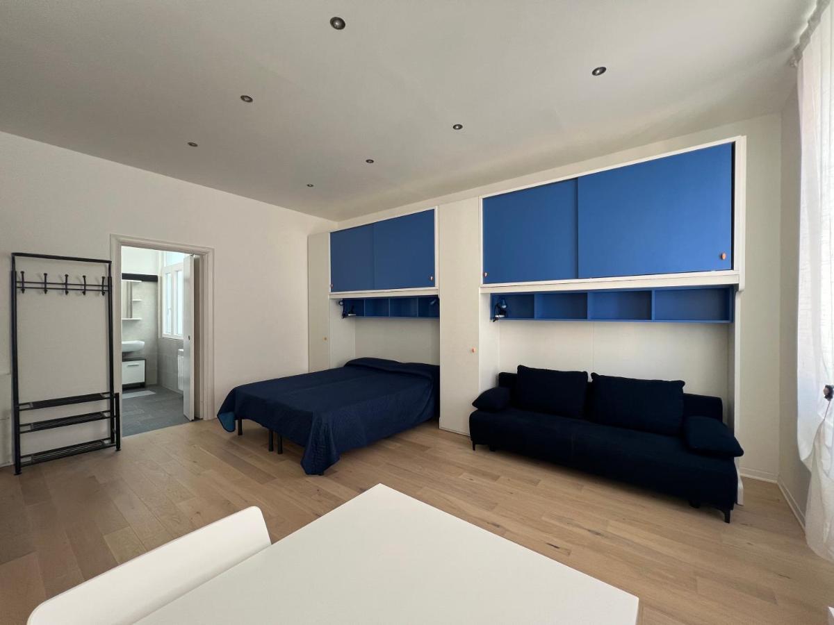 Cozy 1 Apartment - City Center Train Station - 2