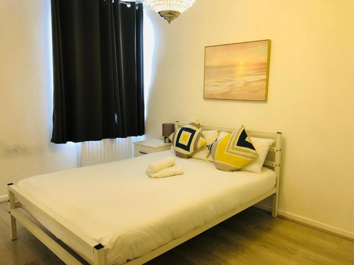 property near by Limehouse London - 2