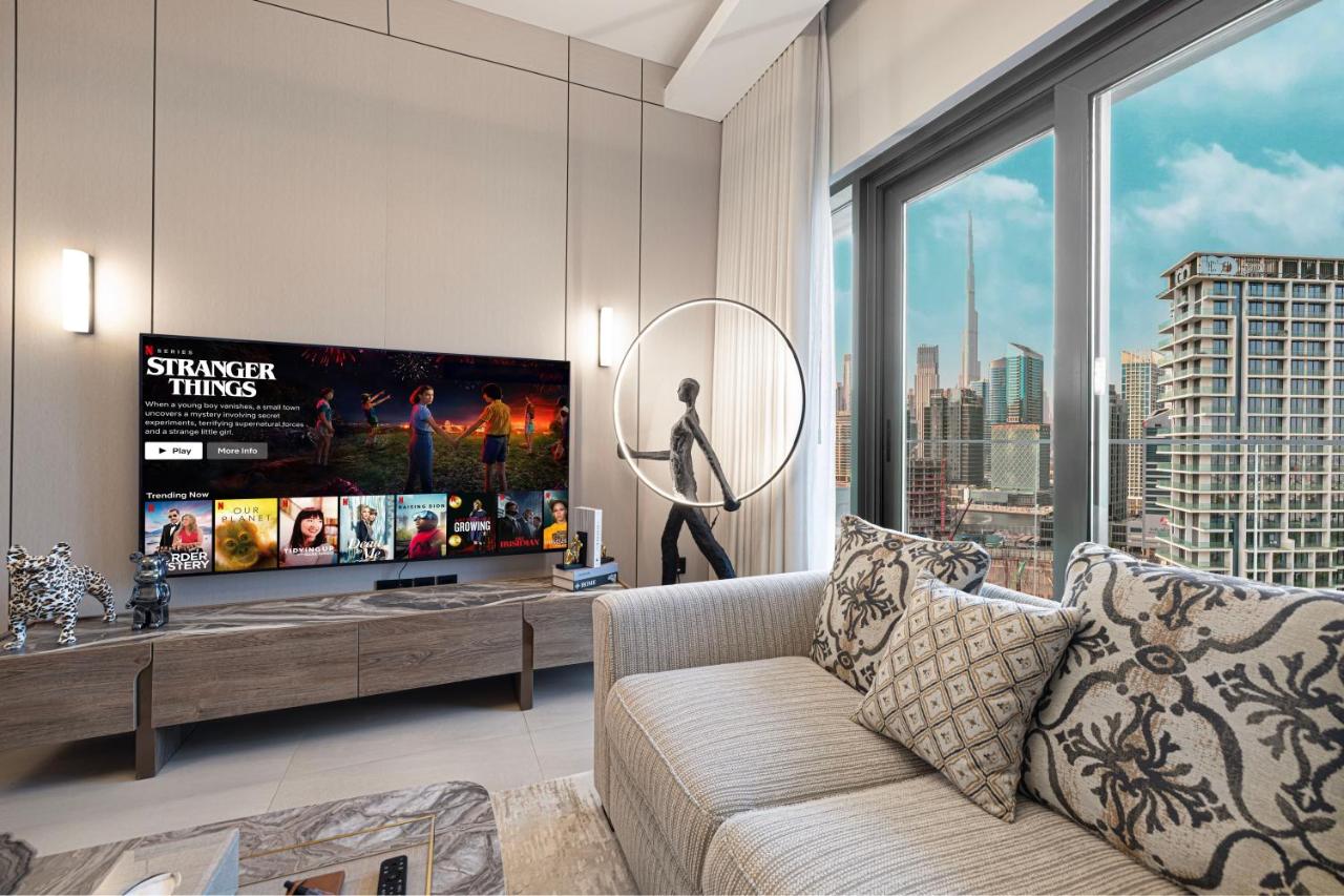 Luxury 1BHK Burj Khalifa & Canal View