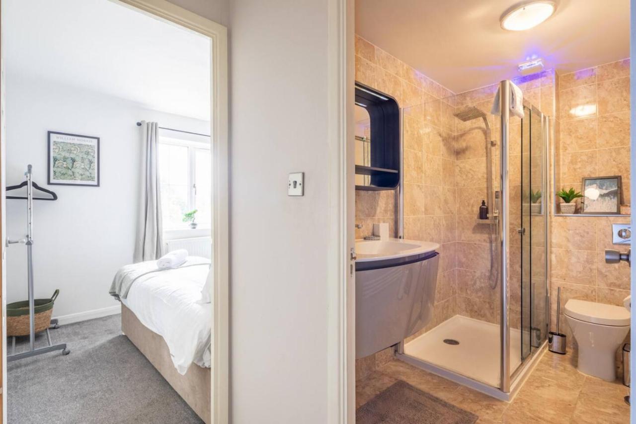 Stylish 2-Bed Home in Cambridge - 3