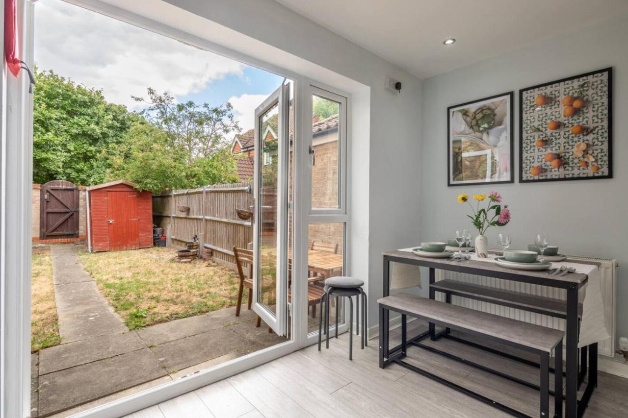 Stylish 2-Bed Home in Cambridge - 4