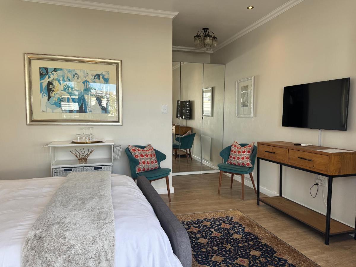 The Tableview Garden Room - 5