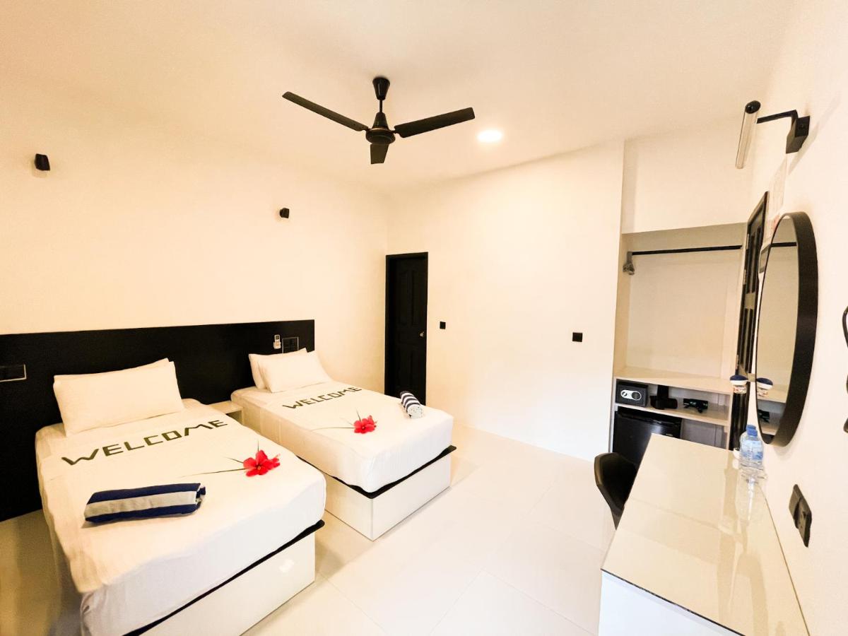 Tropical Escape Inn - 2