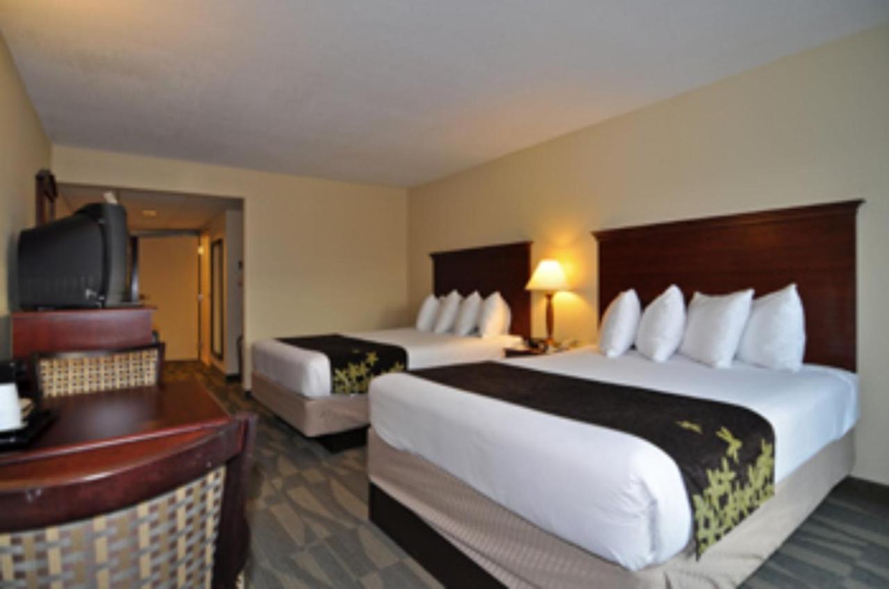 Gold Leaf Hotel of Dewey — photo 14