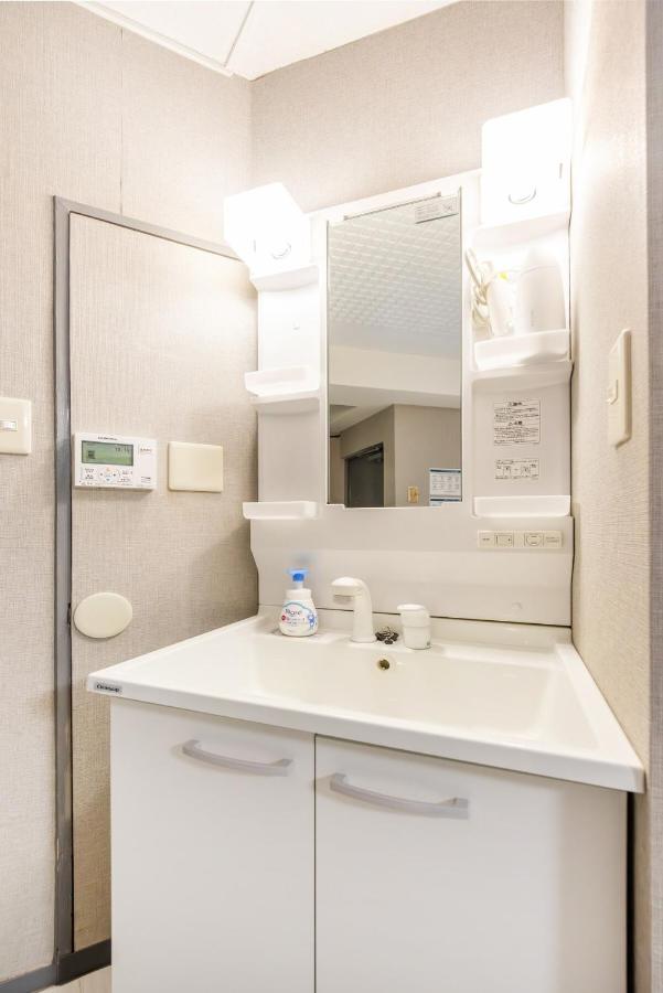 Roppongi 3min Walk, Shinjuku 10min,Shibuya 15min, Tokyo Tower 58sqm for 6 - 3