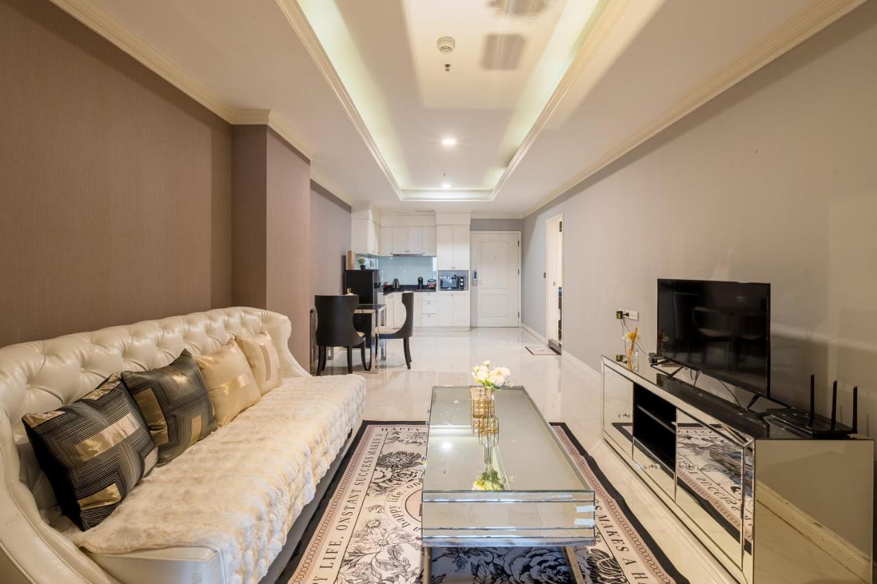 High-Floor City View Near SIAM - 2