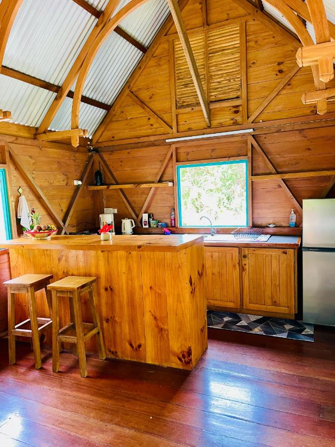 Tropical Wooden Lodge - 4