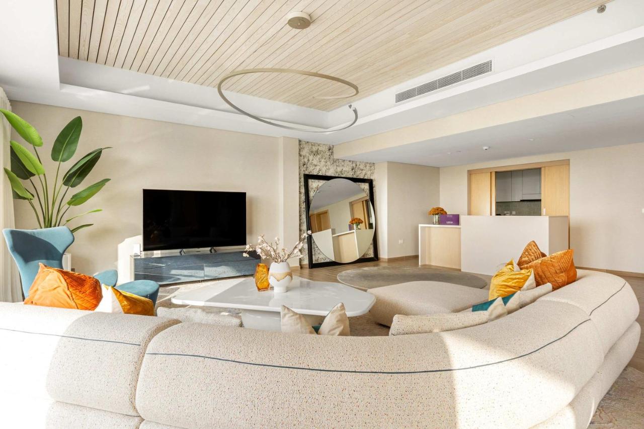 Silkhaus Vacation Homes Beach House & Private Pool with 3BR & Maid Room - 5