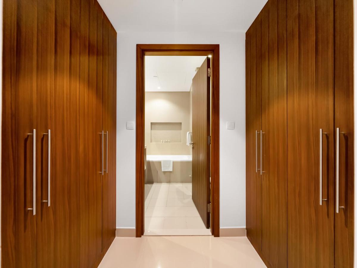 Kensington 2BR Lux flat Burj View and Dubai Mall link - 3