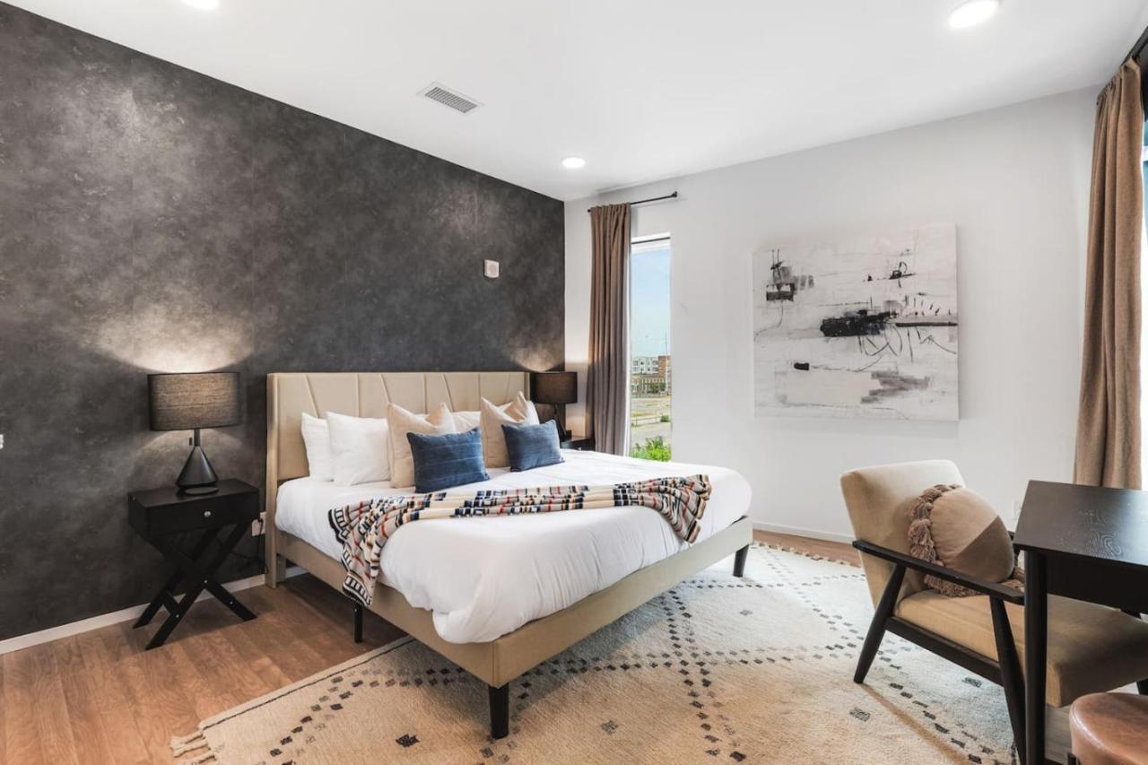 Riverview Condo with Garage and Balcony and Walk Downtown - 5