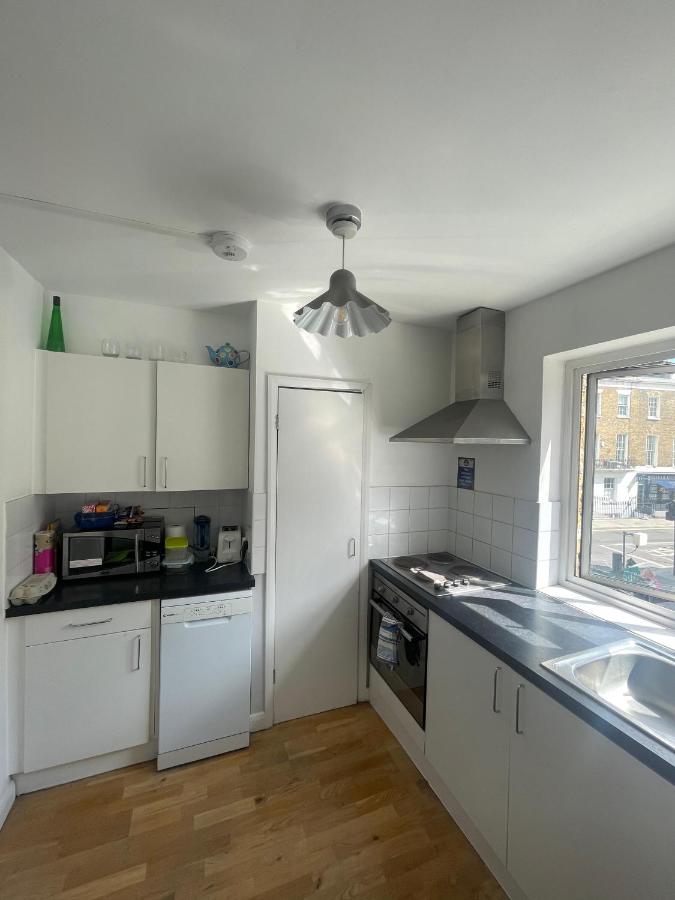 Spacious and comfortable Central London Room, near Victoria - 4