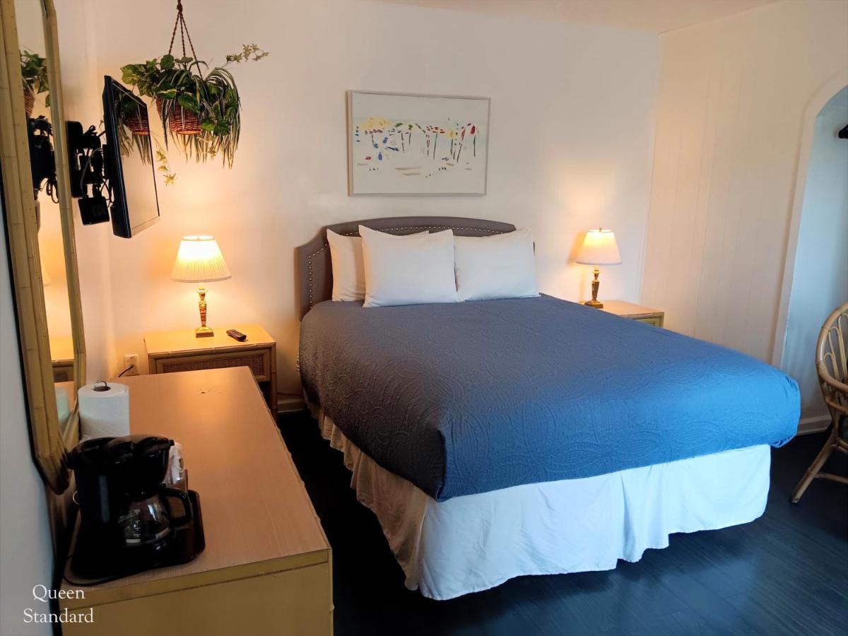 The Cozy Inn — photo 13
