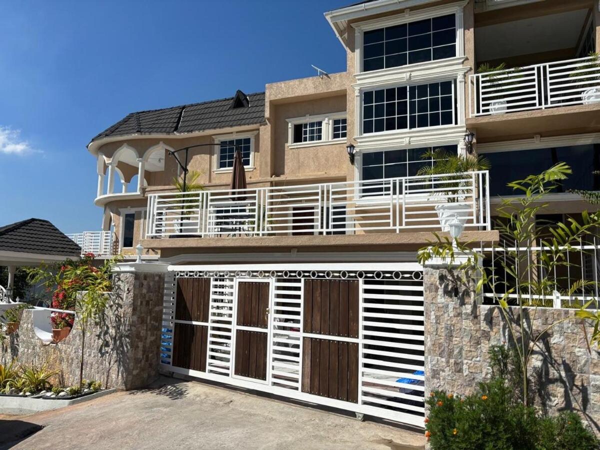 360 Rokview Suites Cozy 1BR Private Suite