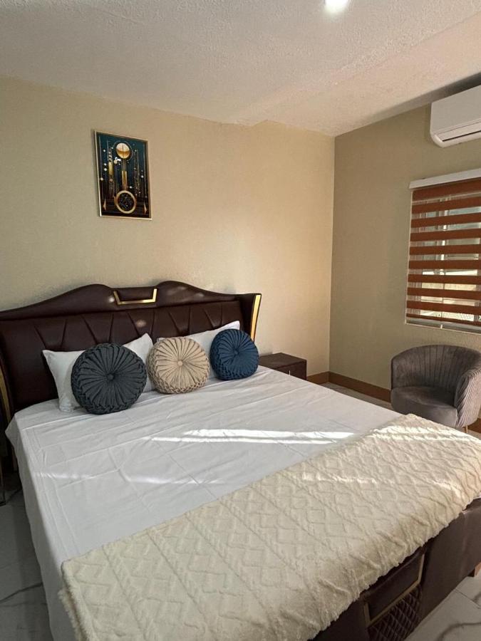 360 Rokview Suites Cozy 1BR Private Suite - 3