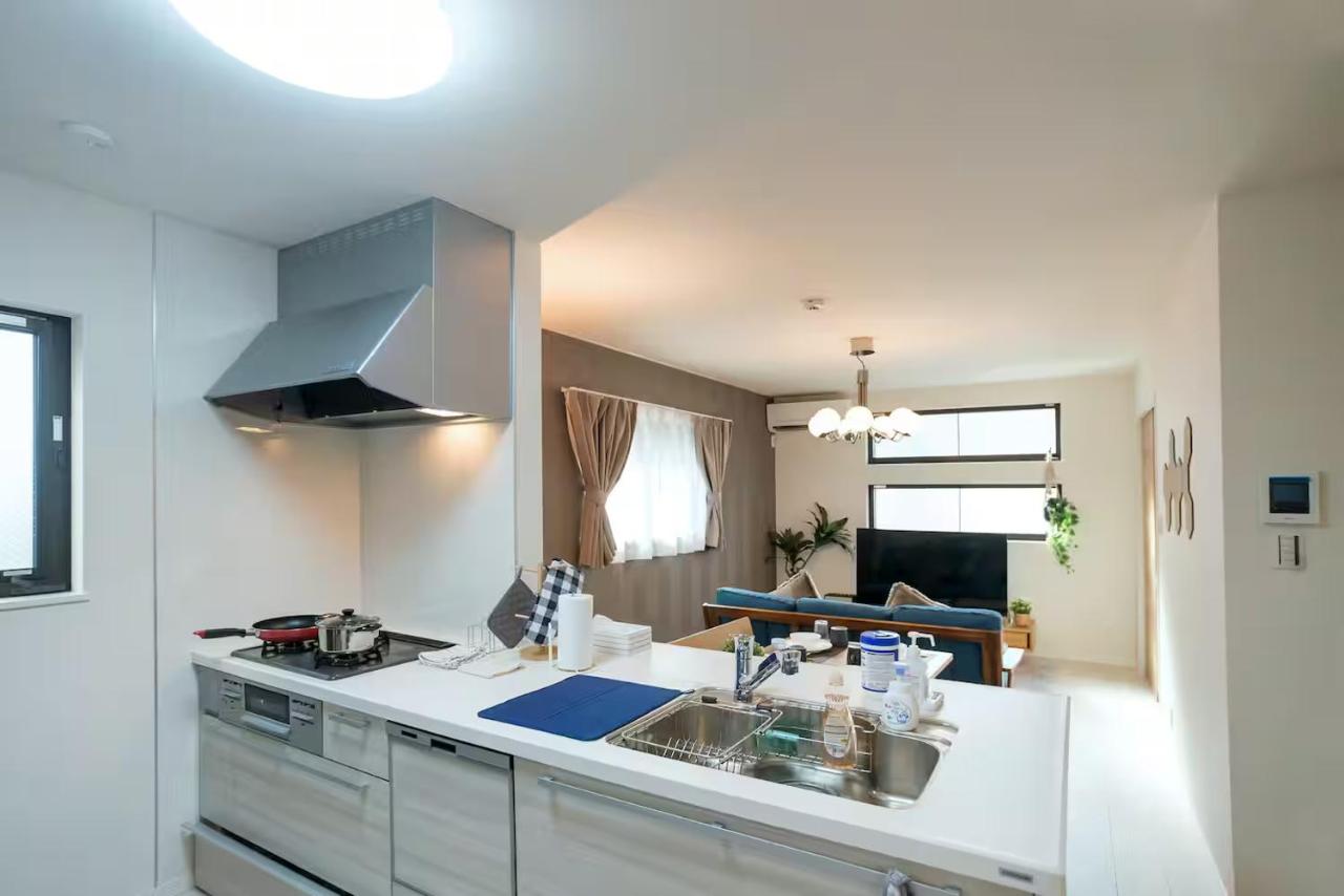 Exhibit Homestay 10ppl 3 stops to Shinsaibashi - 2