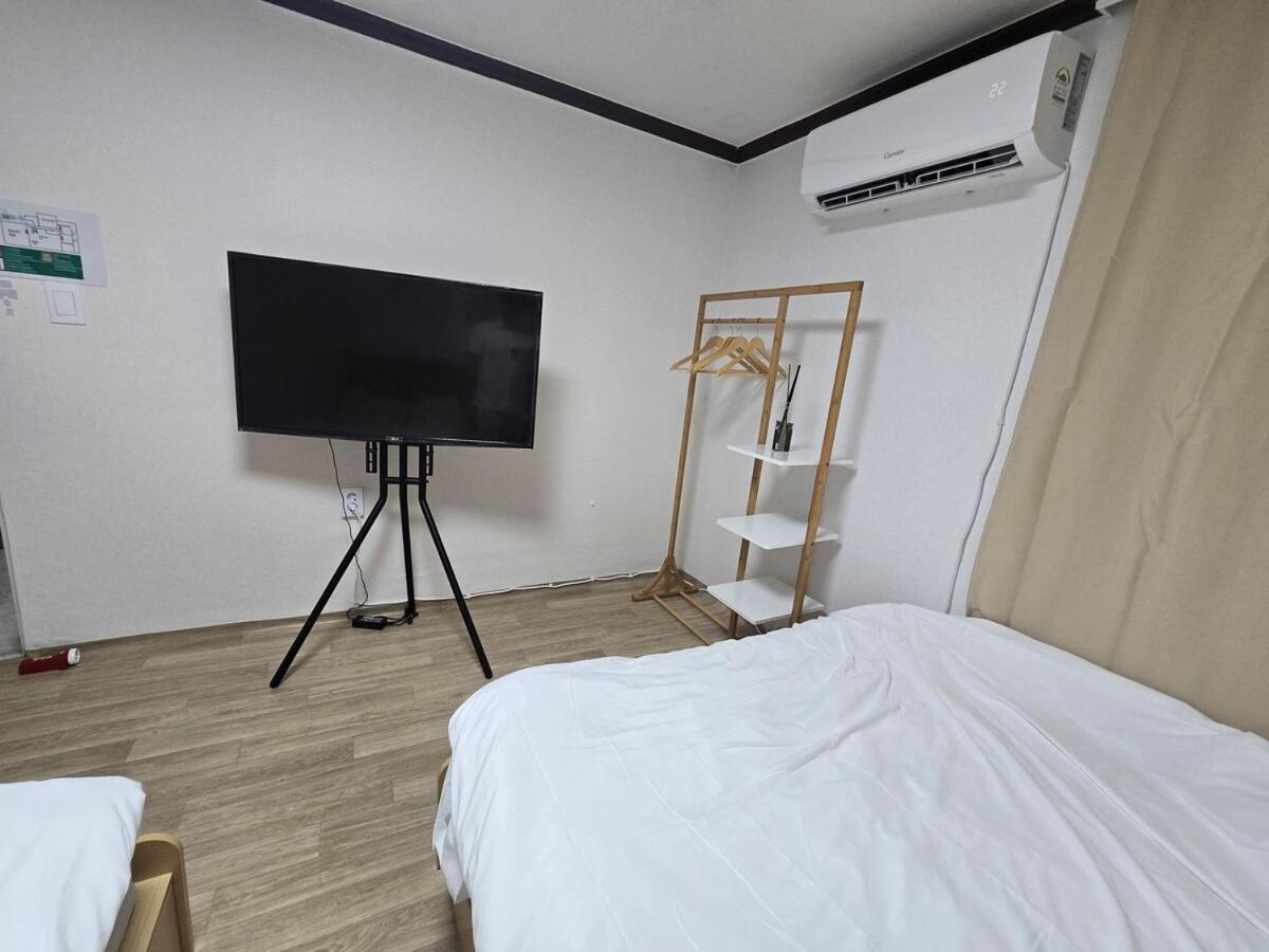 secretonhouse open 9min walk from Hongdae Station - 3
