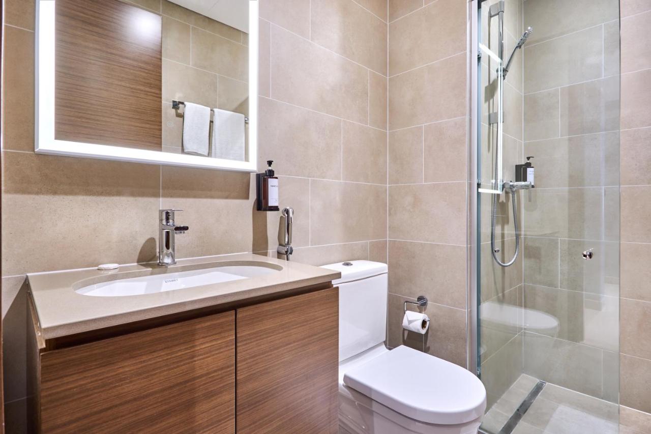 STAY BY LATINEM Luxury 1BR Holiday Home CVR B 602 near Downtown - 3