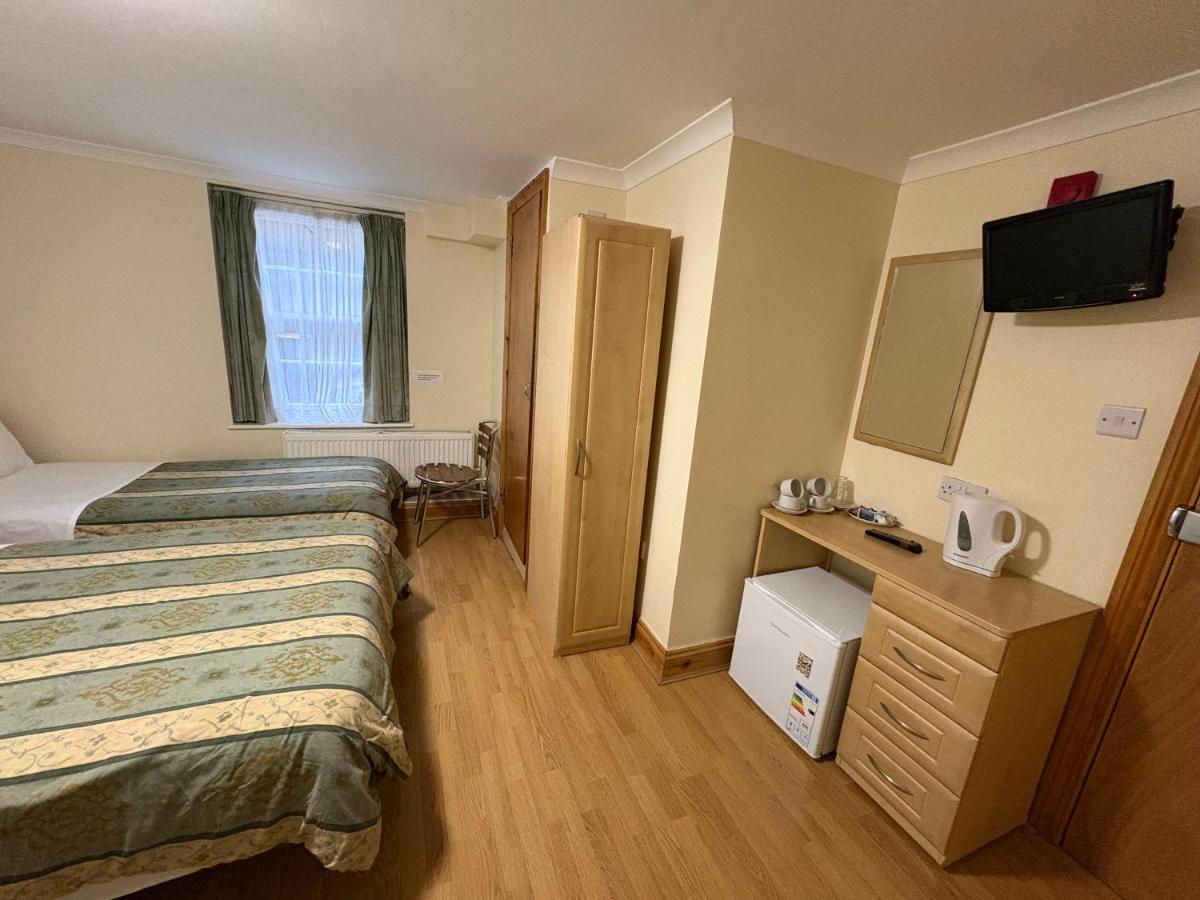 Carlton Hotel annexe - 2