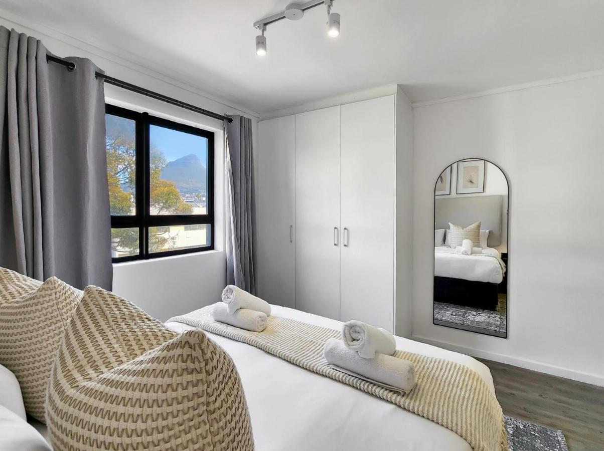 Castle Rock Apartment with Table Mountain Views - 2