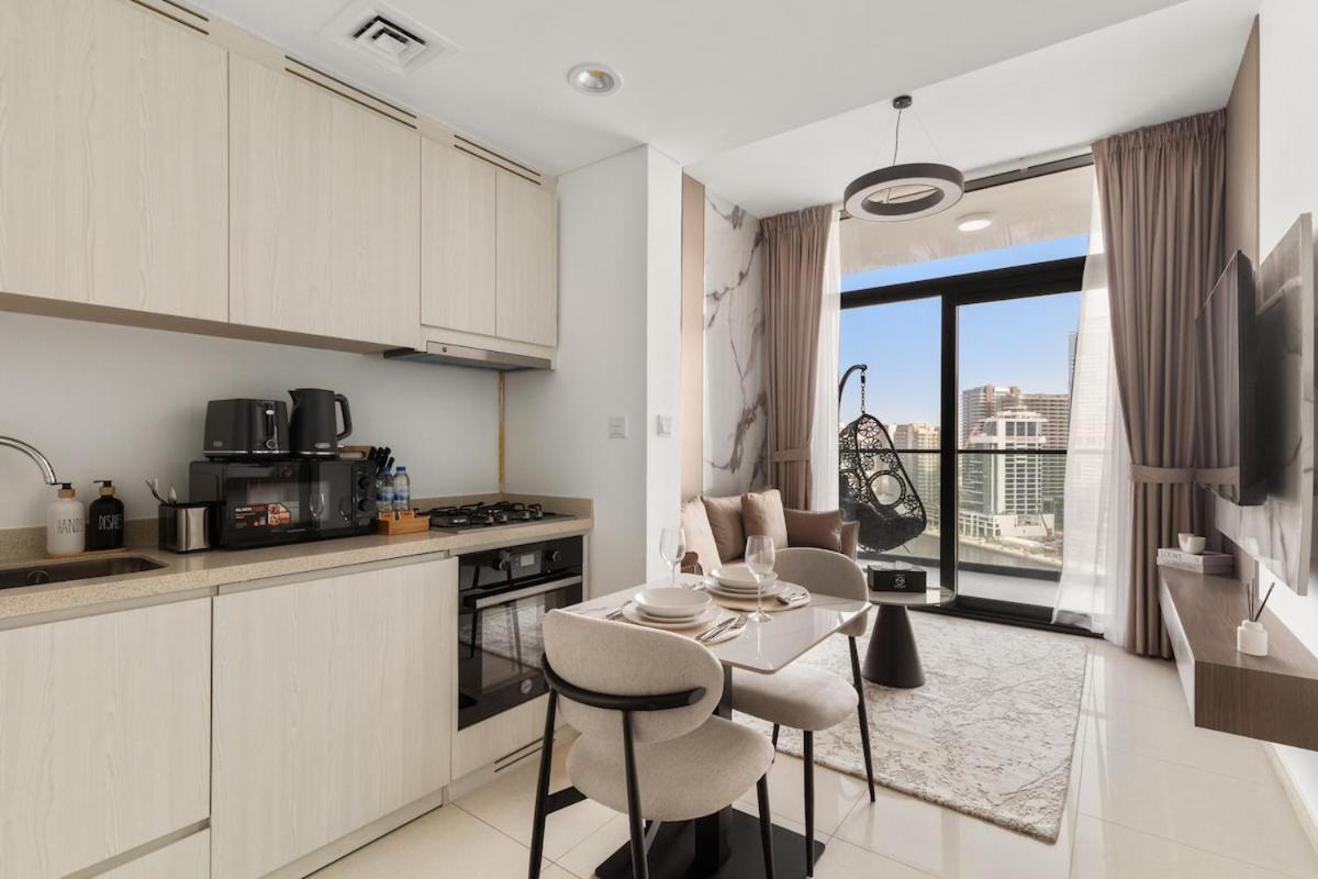 Zarela Luxe with River Views - 5