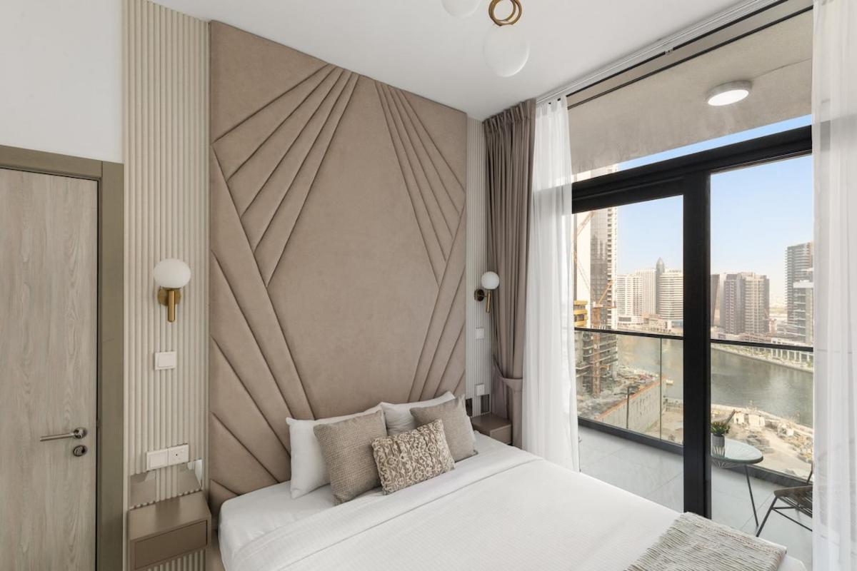 Zarela Luxe with River Views - 2