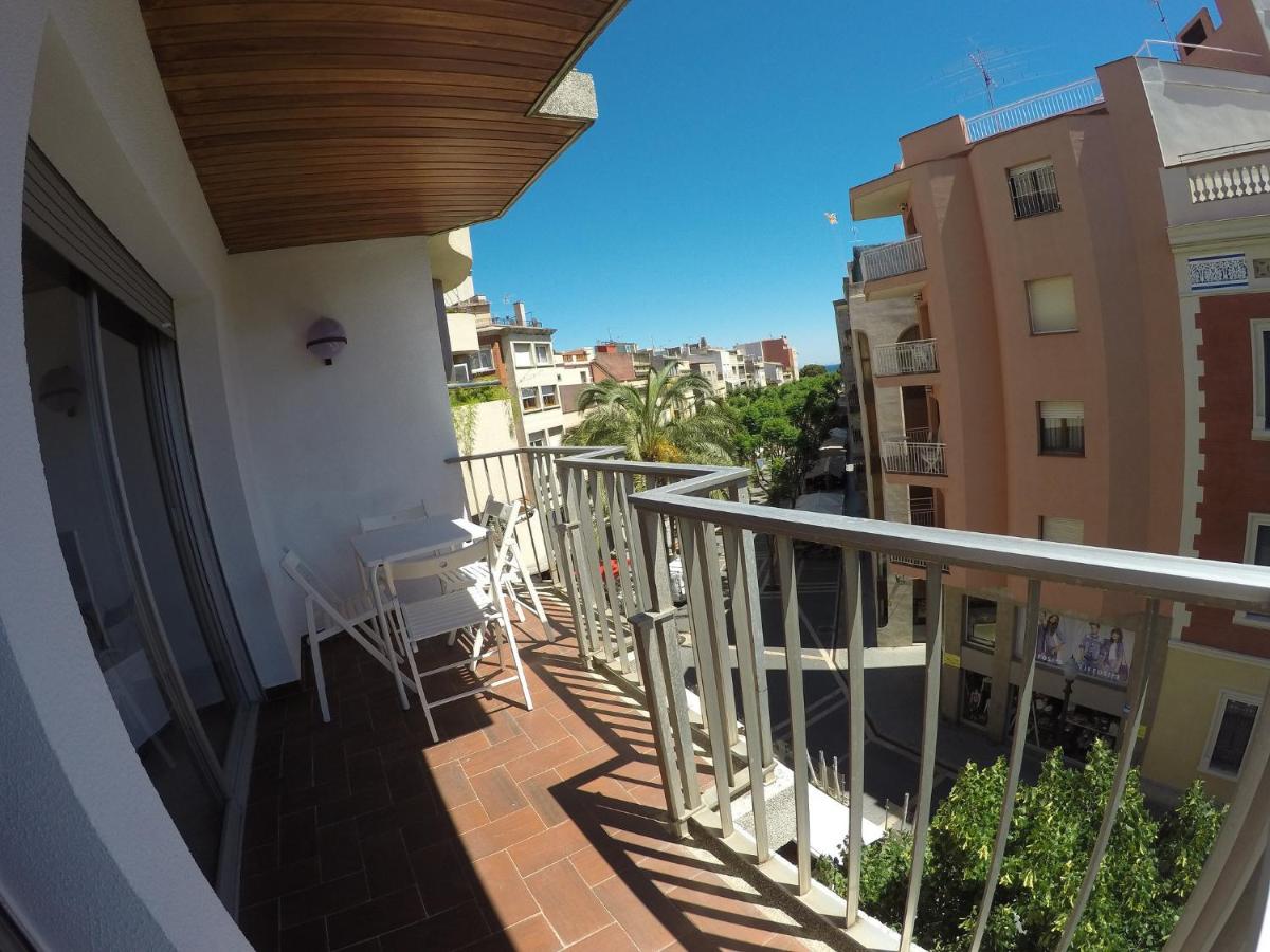 Apartament a la Placeta de Sant Joan 21, 3r, Sant Feliu de ...