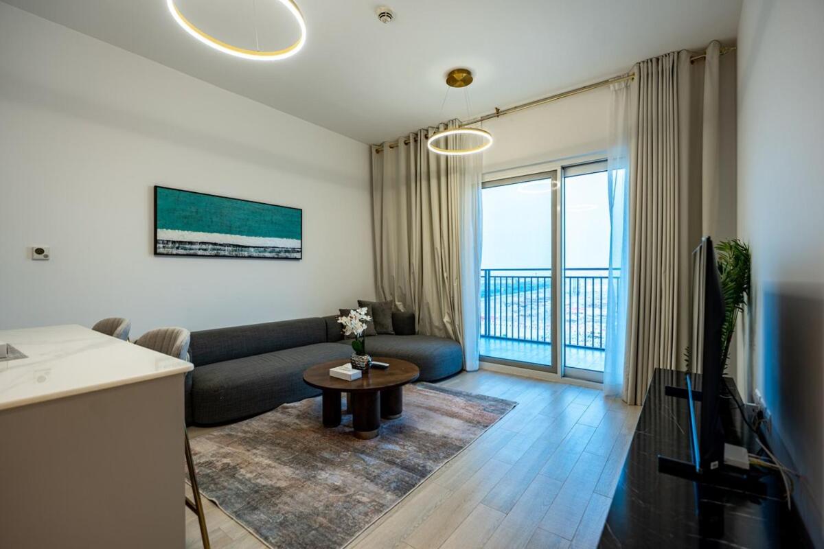 Discover Local Culture from Your Cozy Home 805 - 5