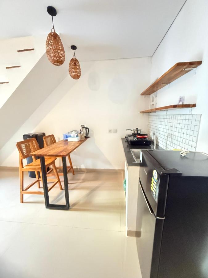 Home Stay Room in Bali Near Sanur Beach - 4