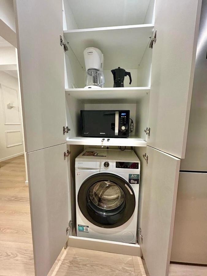 Chic Athenian Apartment by the Riviera - 5