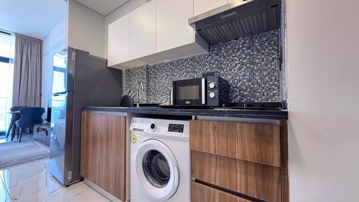 Perfect Studio Stay Near Airport and Theme Park - 5