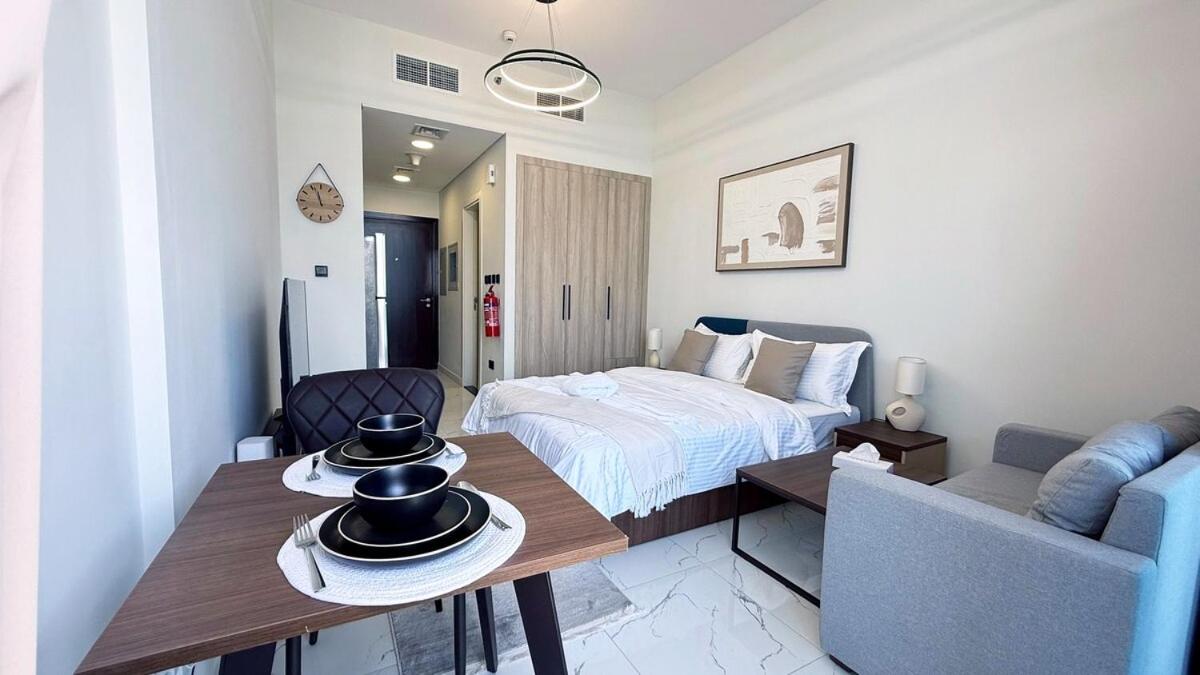 Perfect Studio Stay Near Airport and Theme Park - 2