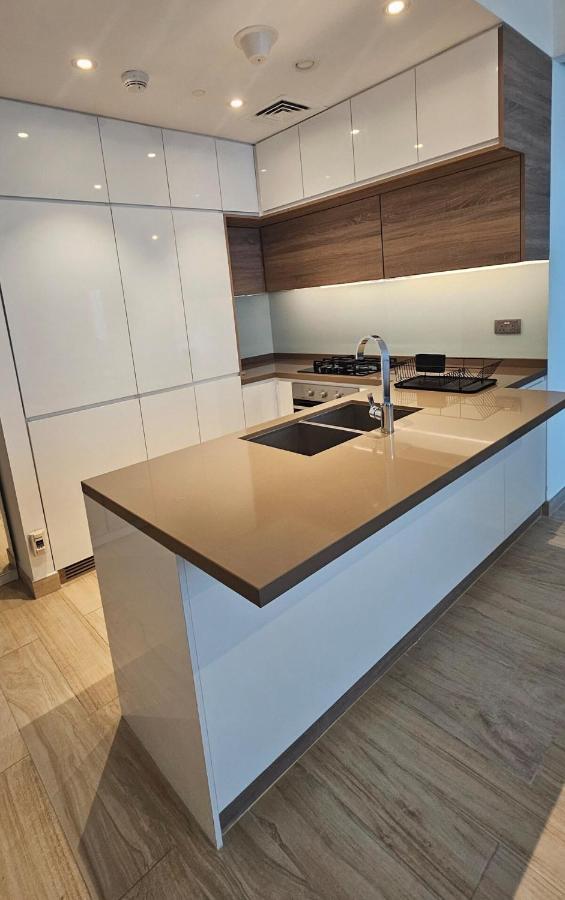 Modern New Sea View 1 BR Apartment - 4