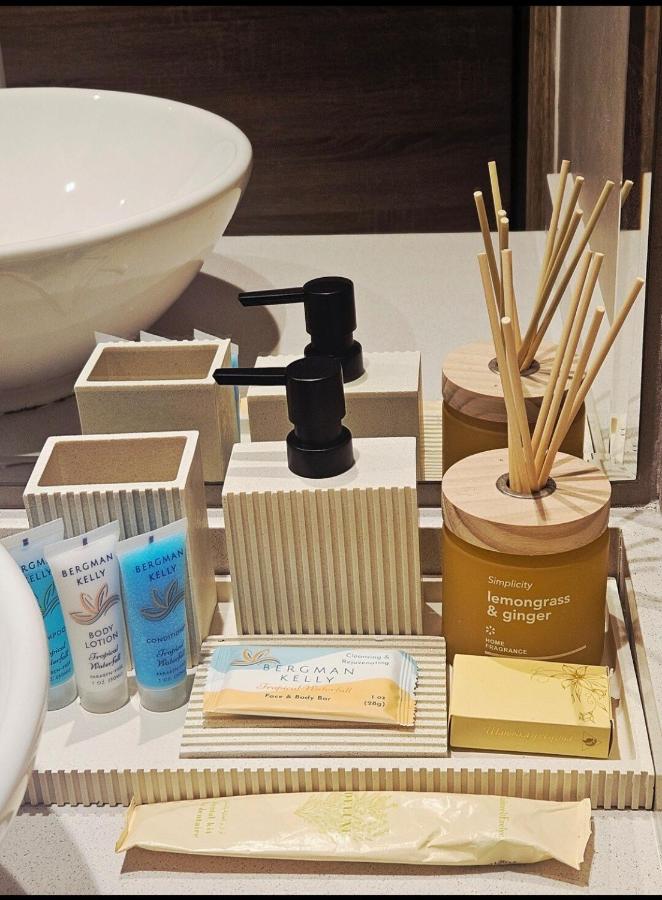 Modern New Sea View 1 BR Apartment - 3