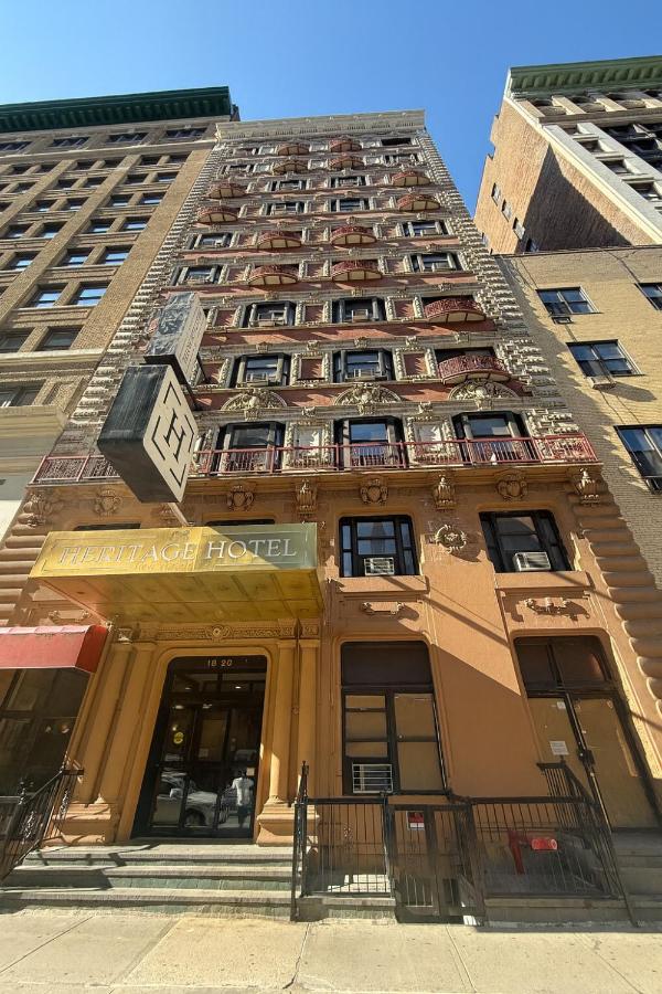 Hotel and the City — photo 11