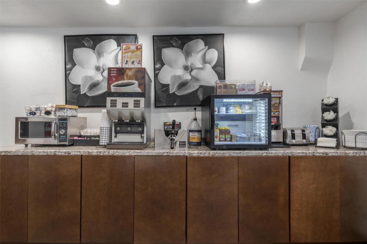 SureStay Hotel by Best Western Beverly Hills West LA - 4