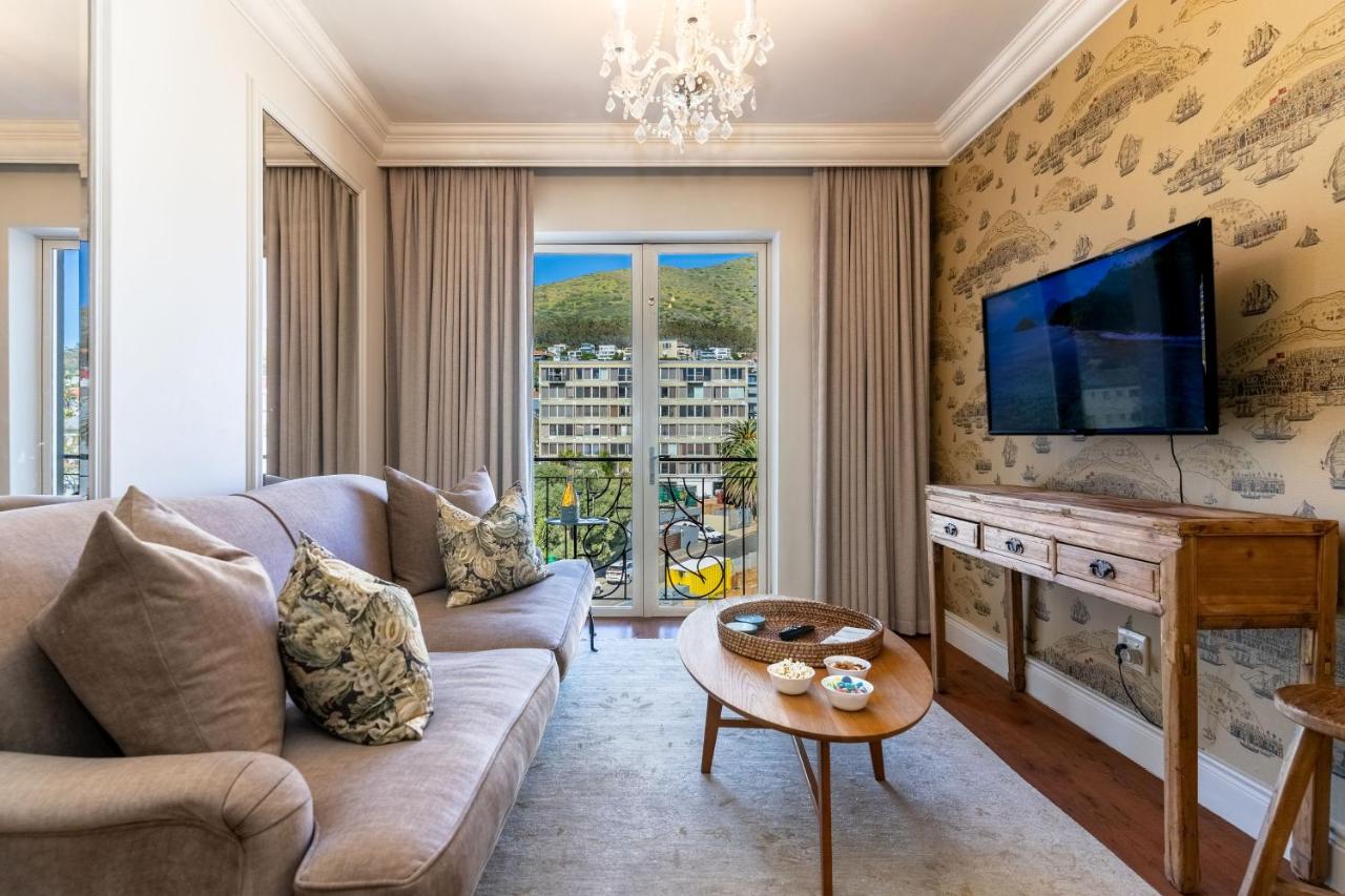 Royale 615 Green Point - Views, Location, Communal Pool - 3