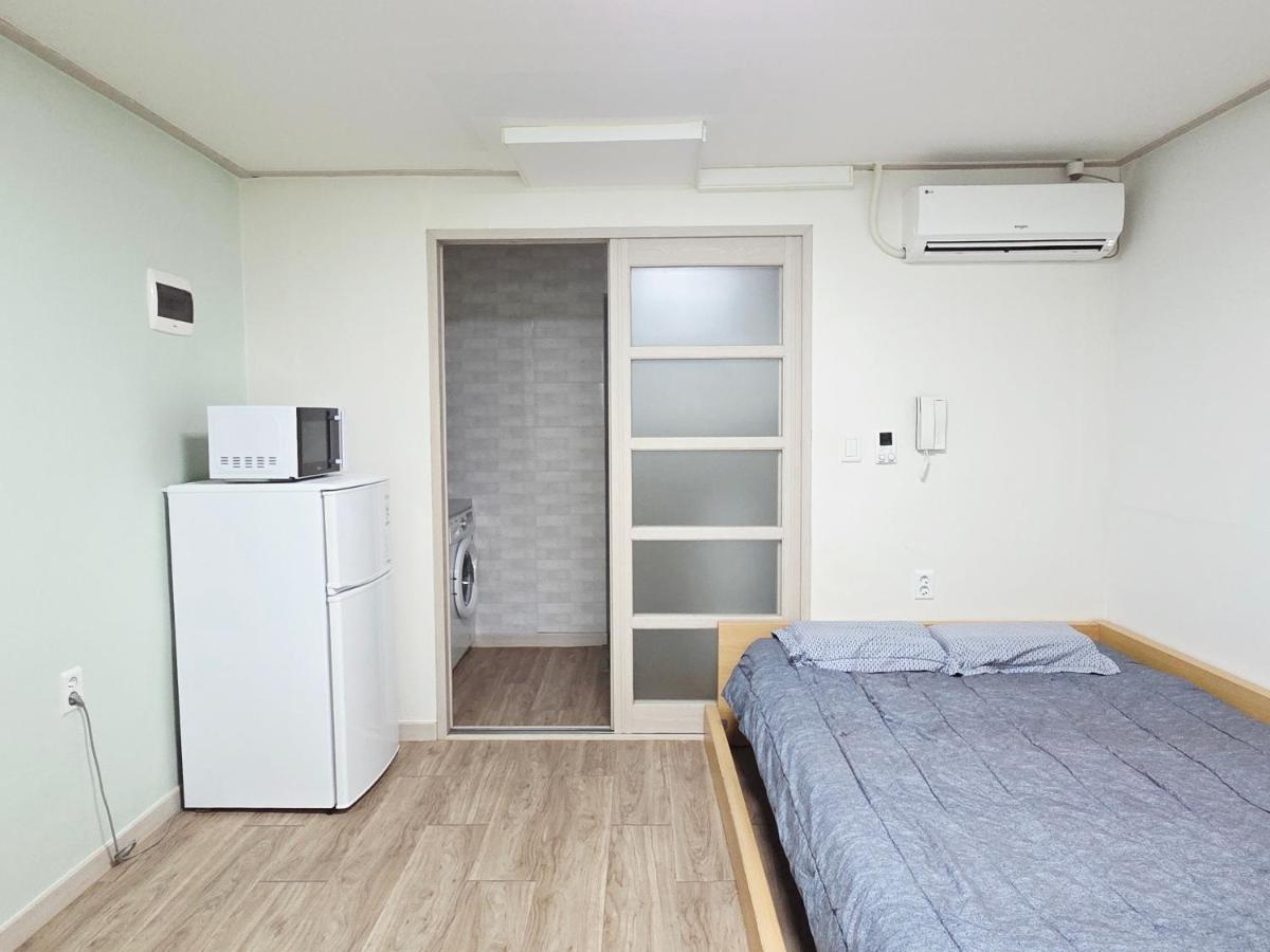 J 9-minute walk from Nakseongdae Station, quiet neighborhood studio - 2