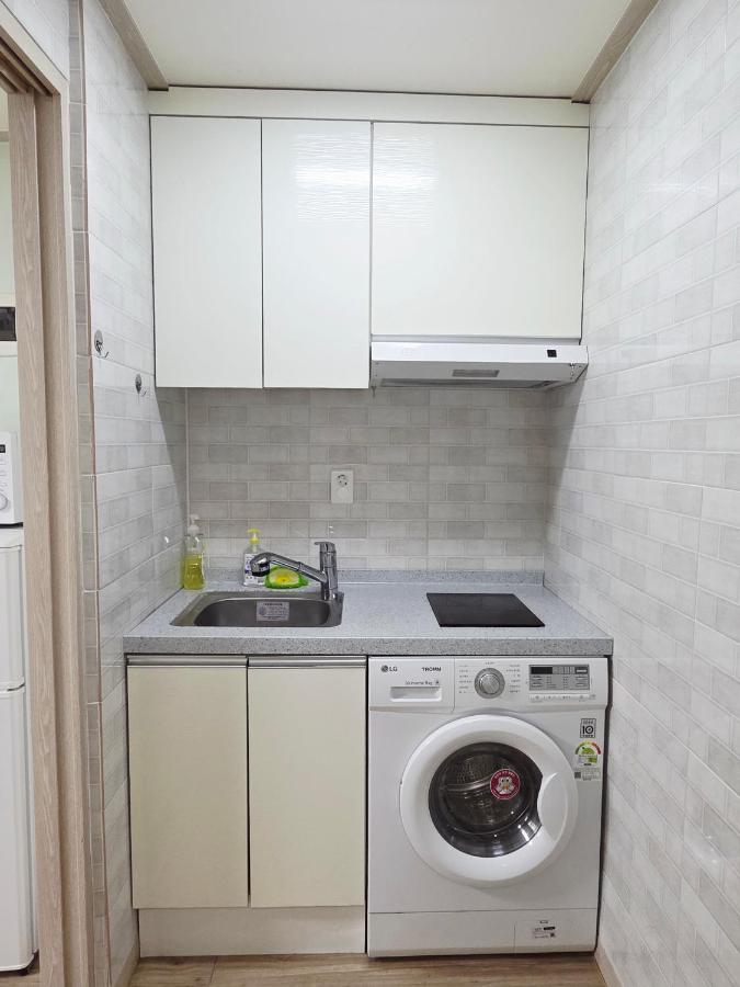 J 9-minute walk from Nakseongdae Station, quiet neighborhood studio - 4