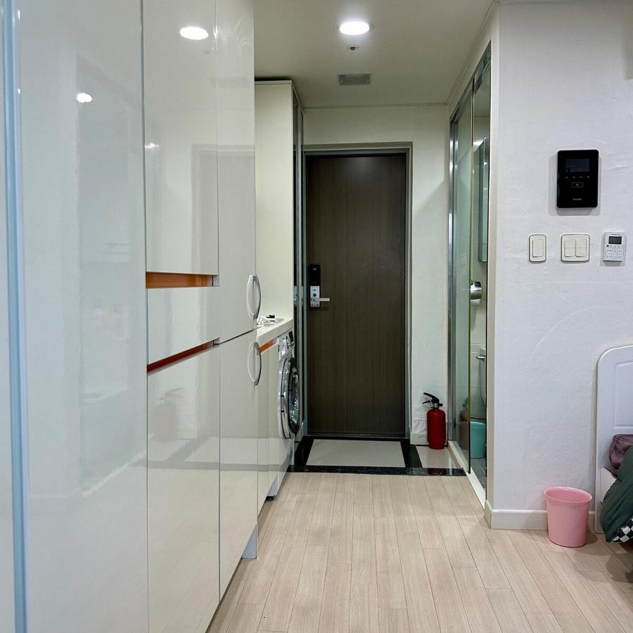 SP Perfect studio in front of Sillim Station 4min, Dorimcheon - 3