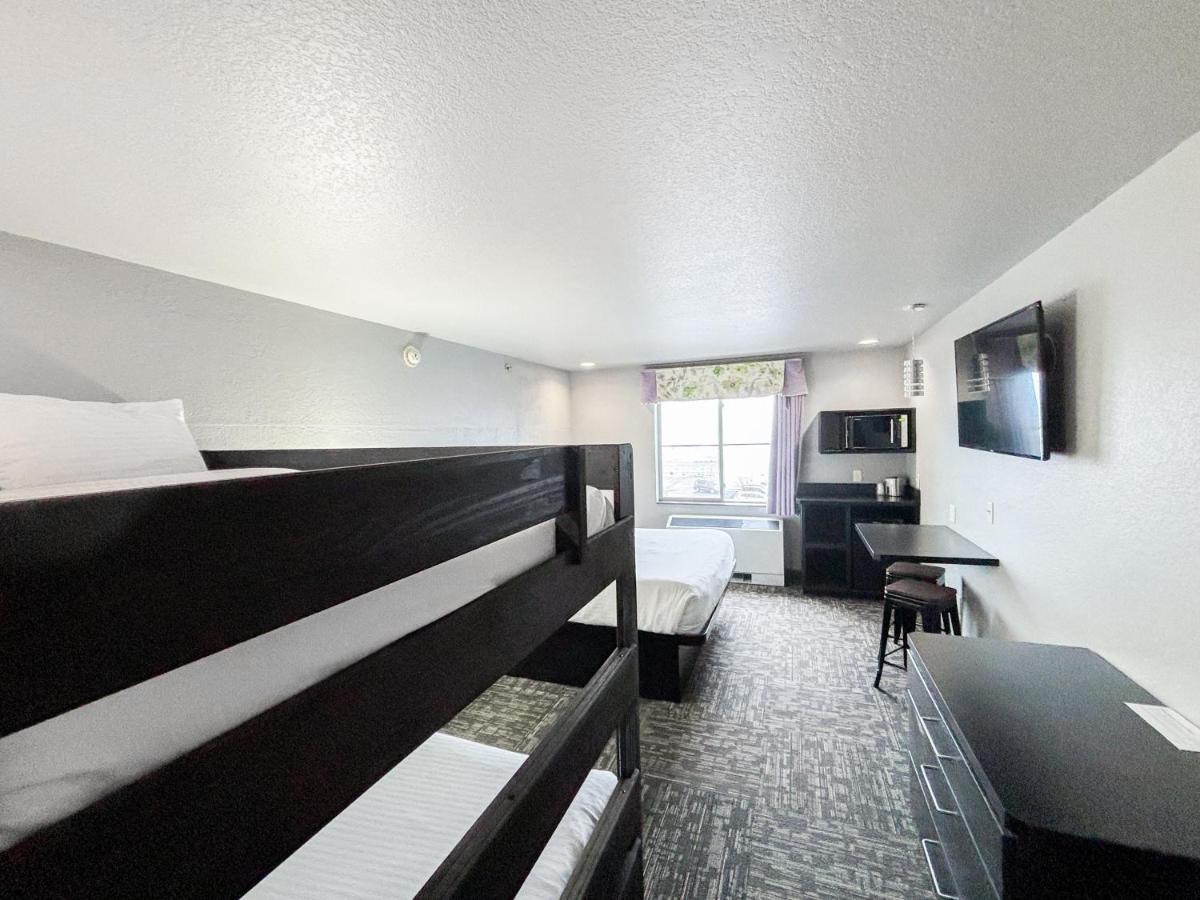 Metropolis Resort - Eau Claire — photo 4