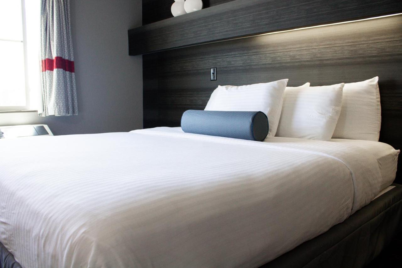 Metropolis Resort - Eau Claire — photo 17